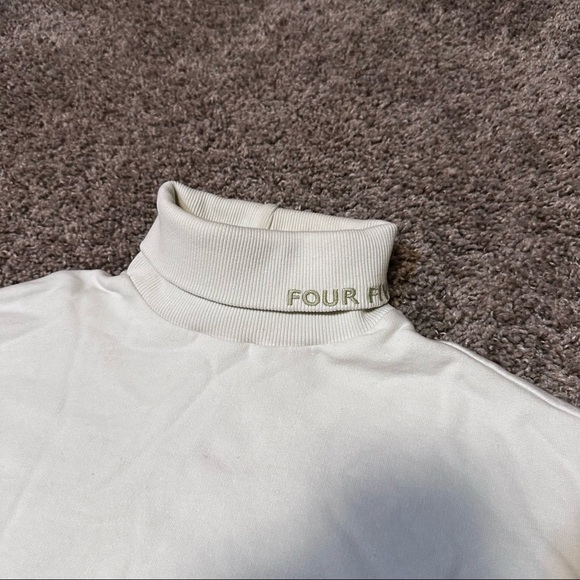 ASOS turtle neck - Picture 2 of 3